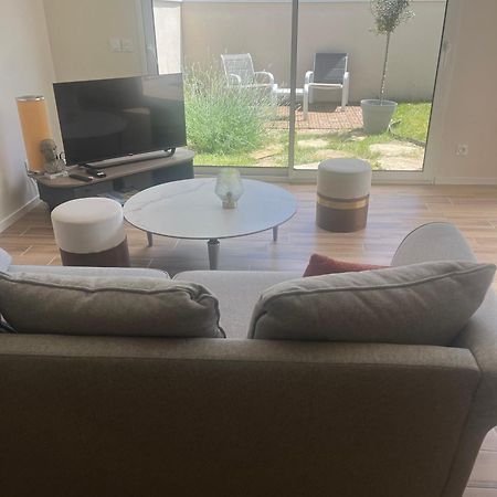 Villa Bleu Marine Chic Calme Et Jardin Andrezieux-Boutheon Extérieur photo